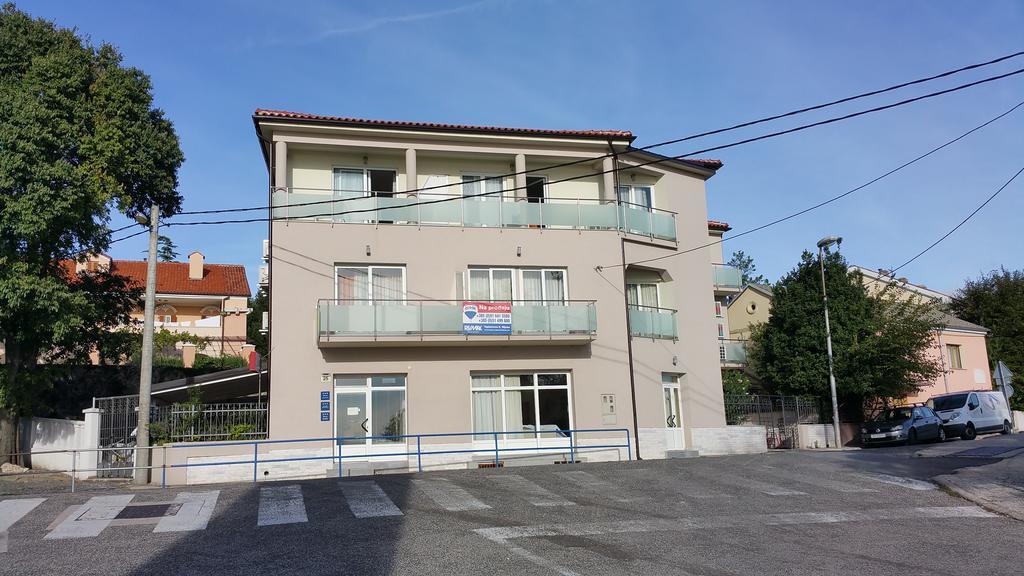 Apartments Ivancic Novi Vinodolski Ngoại thất bức ảnh