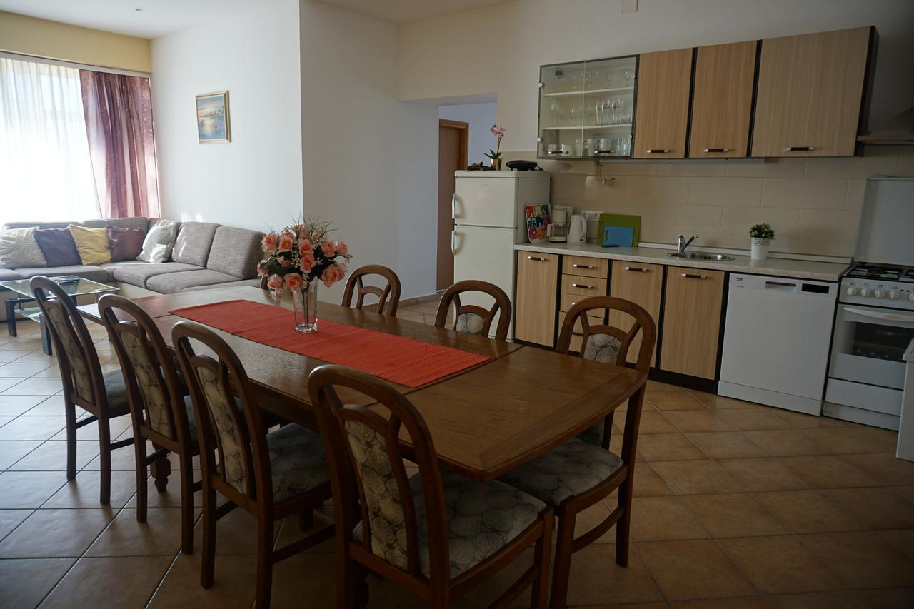 Apartments Ivancic Novi Vinodolski Ngoại thất bức ảnh